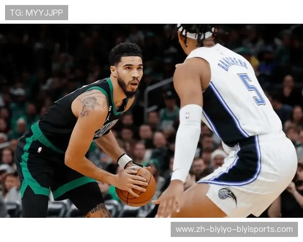 NBA赛场速递塔图姆单手补篮成转折点凯尔特人击败尼克斯迎连胜